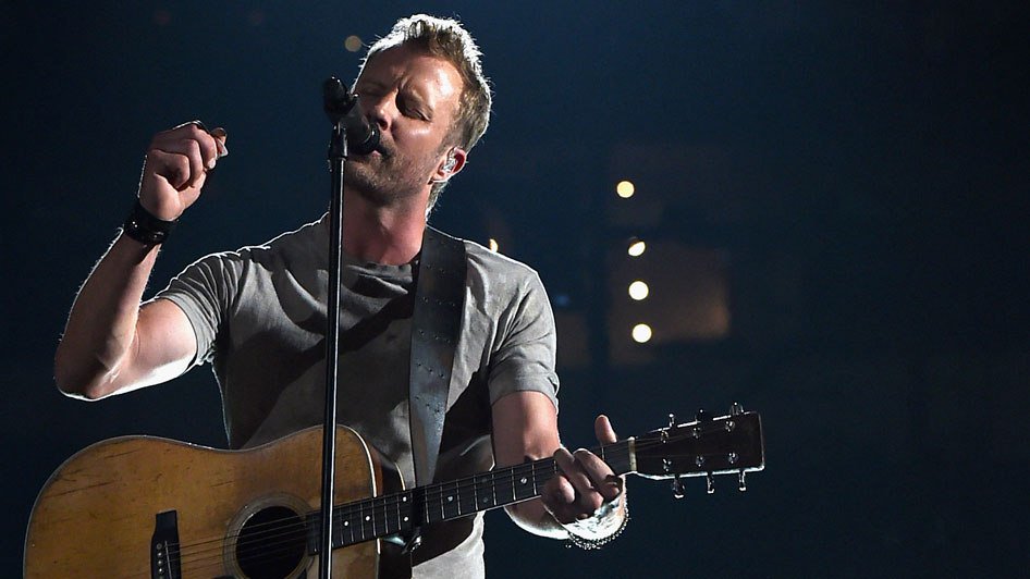 Happy Birthday to Dierks Bentley who turns 42 today! 