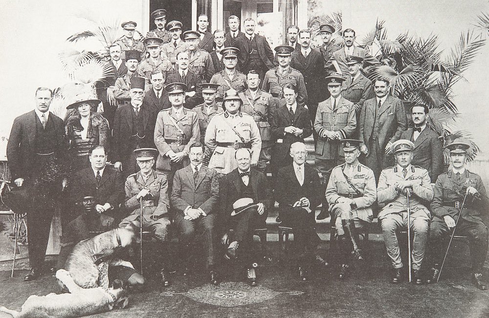 GuncelBilgi1's tweet photo. Ankara Üniversitesi’nden Bülent Gökay, “Osmanlı’da casusluk” isimli makalesinde, ilk İngiliz ajanların, #Abdülhamid döneminde Osmanlı’da faaliyetlerine başladığını belirtmektedir. Yani MI6 kurulmadan önce bile, İngiliz derin devleti Osmanlı’da ajanlık faaliyetlerine başlamıştır. https://t.co/wyLlBPMmFu