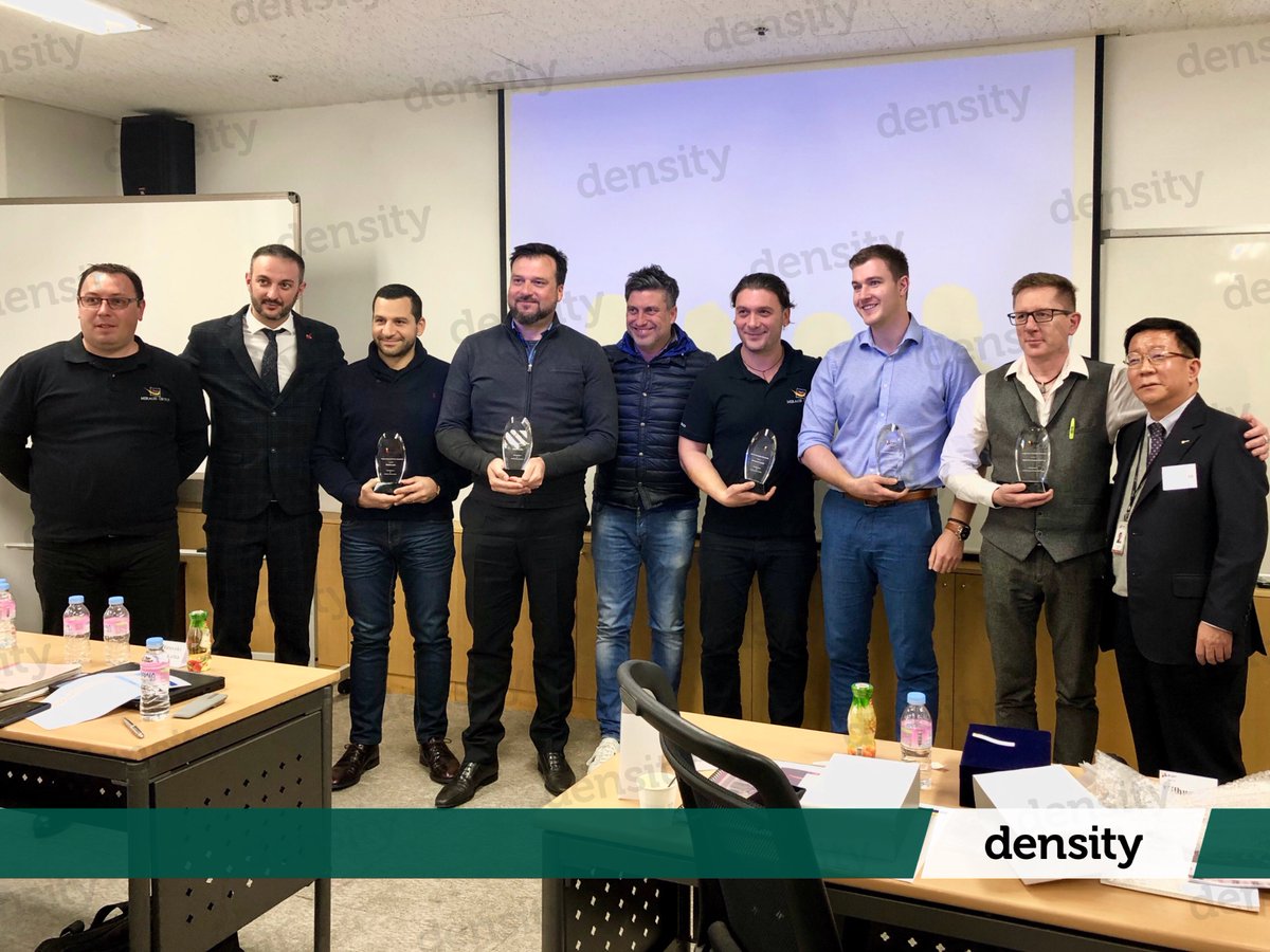 italiapub's tweet photo. Best d.gen distributors worldwide just awarded by Mr Kilhun Lee, d.gen founder and CEO (first man on the right) #dgen #dgenintldistributorsmeeting2017 #density #densityteam #raisingthebar https://t.co/6mYKQ4tyvk