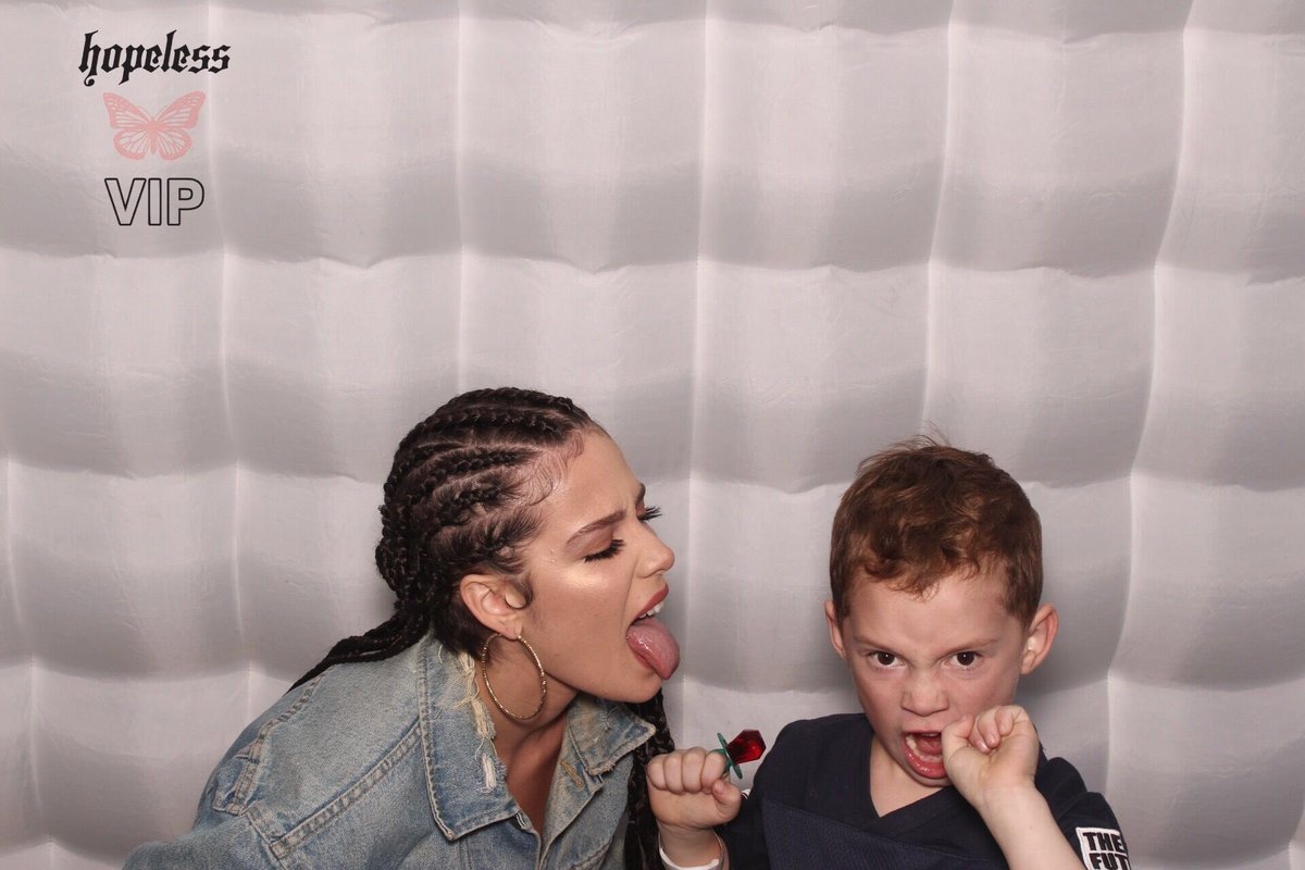 FIowerInBloom's tweet image. Top highlight of my tour is meeting my favorite meme of all time! Little Gavin!