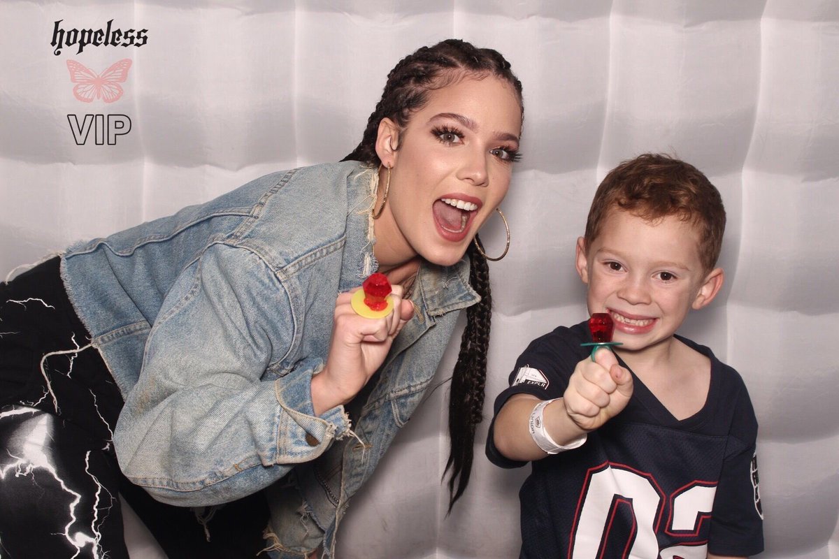 FIowerInBloom's tweet image. Top highlight of my tour is meeting my favorite meme of all time! Little Gavin!