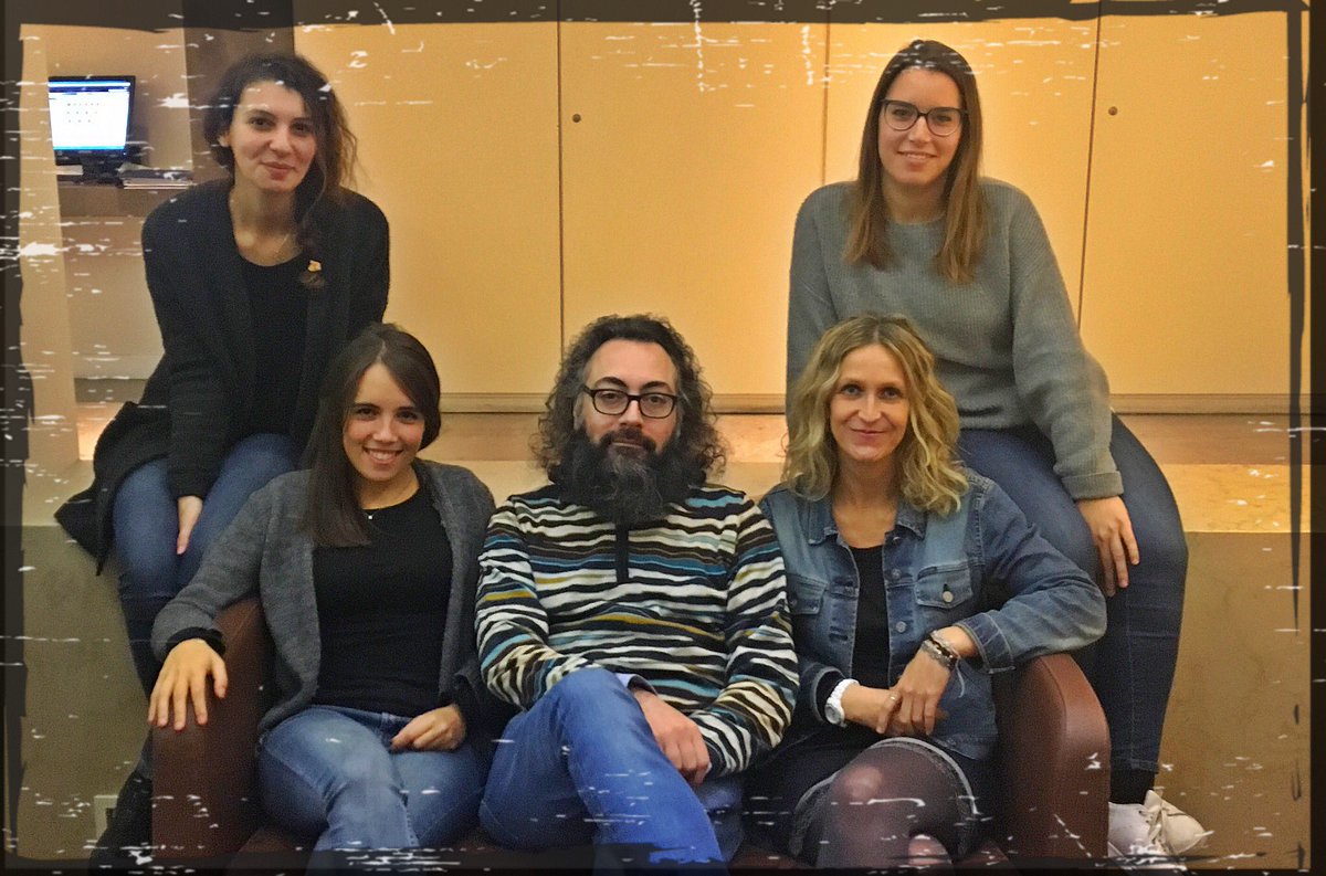 Ed ecco una parte della redazione di 84 Charing Cross. La prossima volta cercheremo di esserci tutti! #84charingcross #bloggers