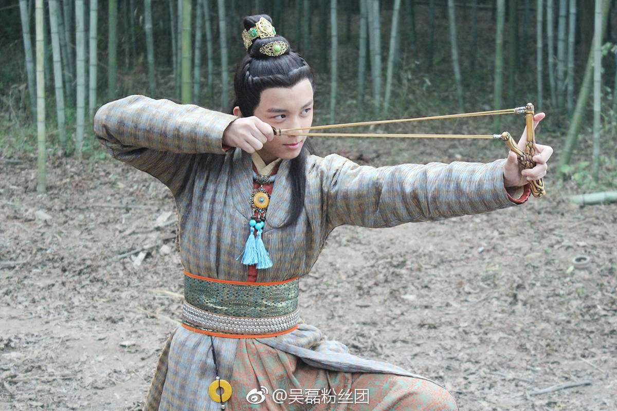 WuleiThailand's tweet photo. คุณชายน้อย สือเพ่ยเพ่ย ผู้ร่ำรวย แต่แสบสันมากมายจากละครชุด ตำนานขุนเขาทะเล (The Classic of Mountains and Seas) #wulei #อู๋เหล่ย https://t.co/zJO9GulH9L