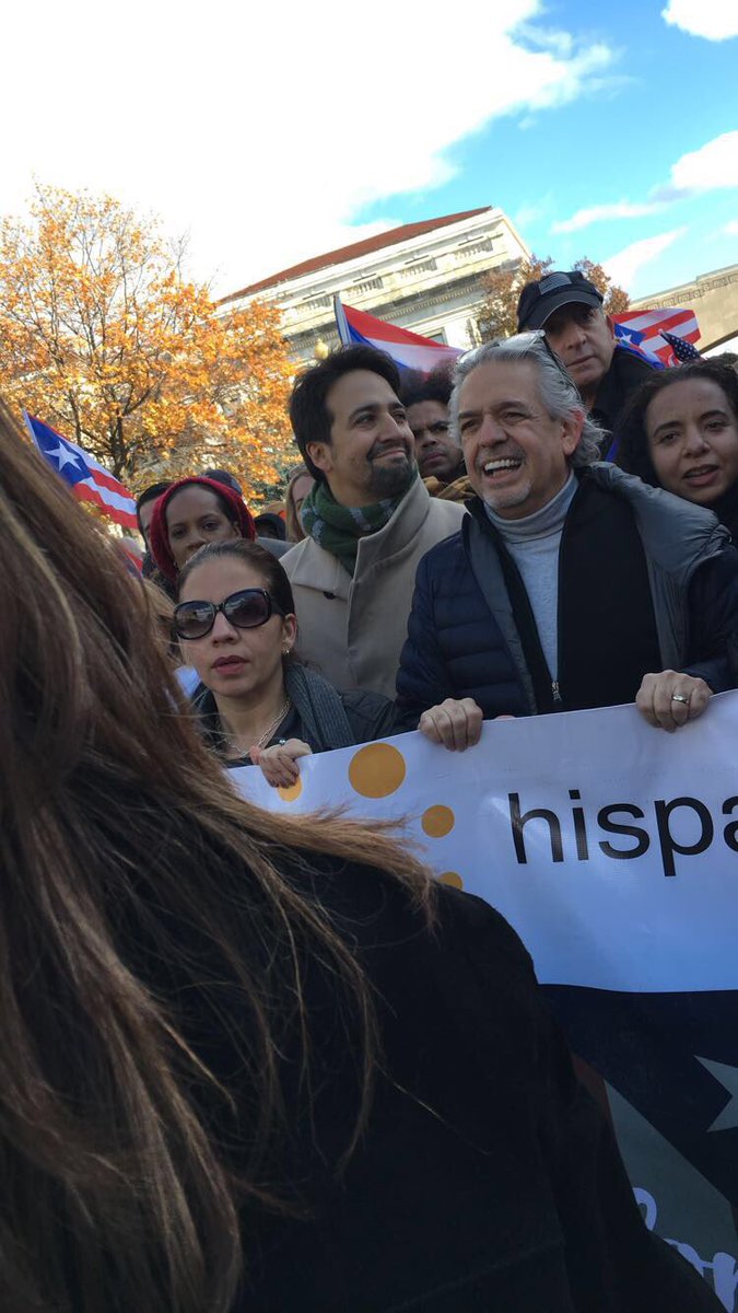 Dee_Jenae's tweet photo. #PuertoRicoUnityMarch @Lin_Manuel https://t.co/VM5ocYJ0qq