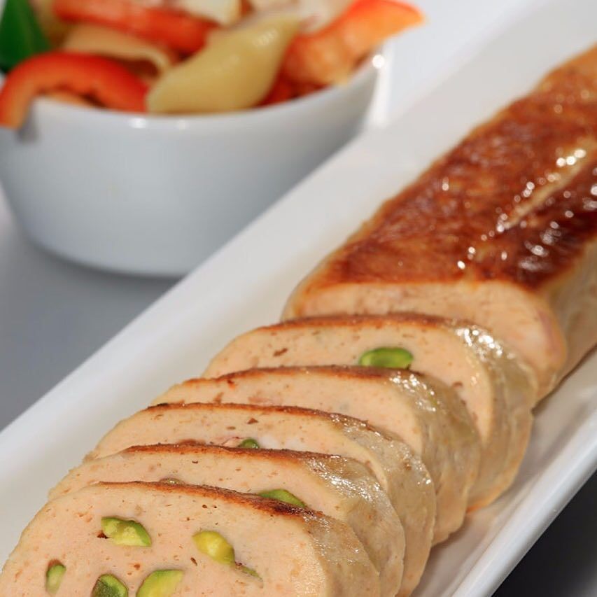 ChadiZeitouni's tweet photo. #10over10cooking #rabbit #mortadella #pistachio #rosto #baked #oven #bainmarie #foodphotography #chefchadizeitouni #chadizeitouni #10over10chefs #celebrity #chefs #100ita #foodconsultant #fooddevelopment #cookingvideo #cookingshow #LI #cookingtraining #p… https://t.co/BUZjILK0hH https://t.co/UA4Nh7eoG1