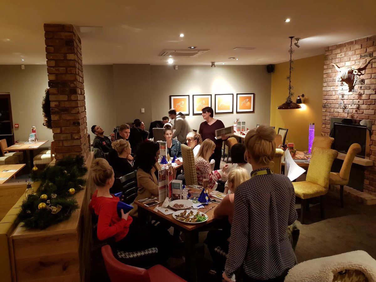 It's beginning to look a lot like Christmas <a href="/BentleyGreen/">Bentley Green</a> <a href="/justinCarringt2/">Justin Carrington</a> <a href="/SpencerGraydon/">Spencer Graydon</a> 🎄🎄