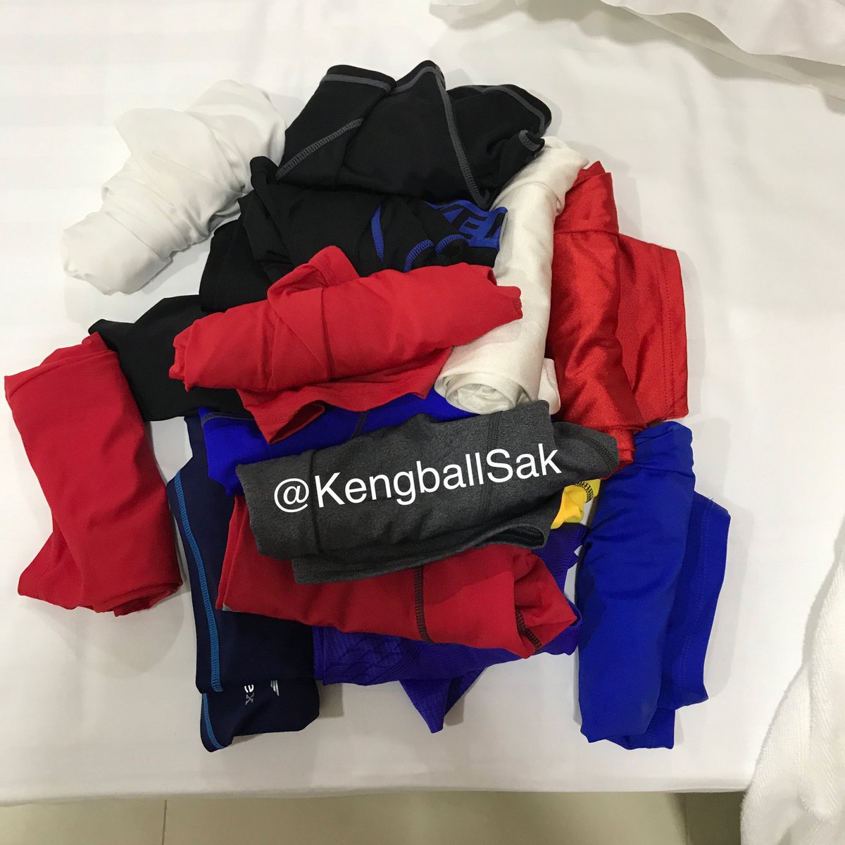 KengballSak's tweet photo. ขายเกงรัด มือ 2 ของผมใส่เองทุกตัว  Size S  ราคาอยู่ในรูป  ไม่รว��ค่าส่ง  สนใจ dm มา  ออพชั่นเสริม บอกได้คับ จัดให้ 555 https://t.co/wHy2dIQi2A