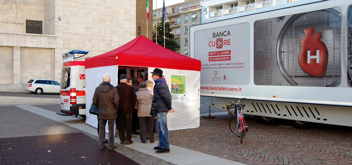 SabesAsdaaBZ's tweet image. Grippeschutzimpfung am Bozner Gerichtsplatz. #verysimple