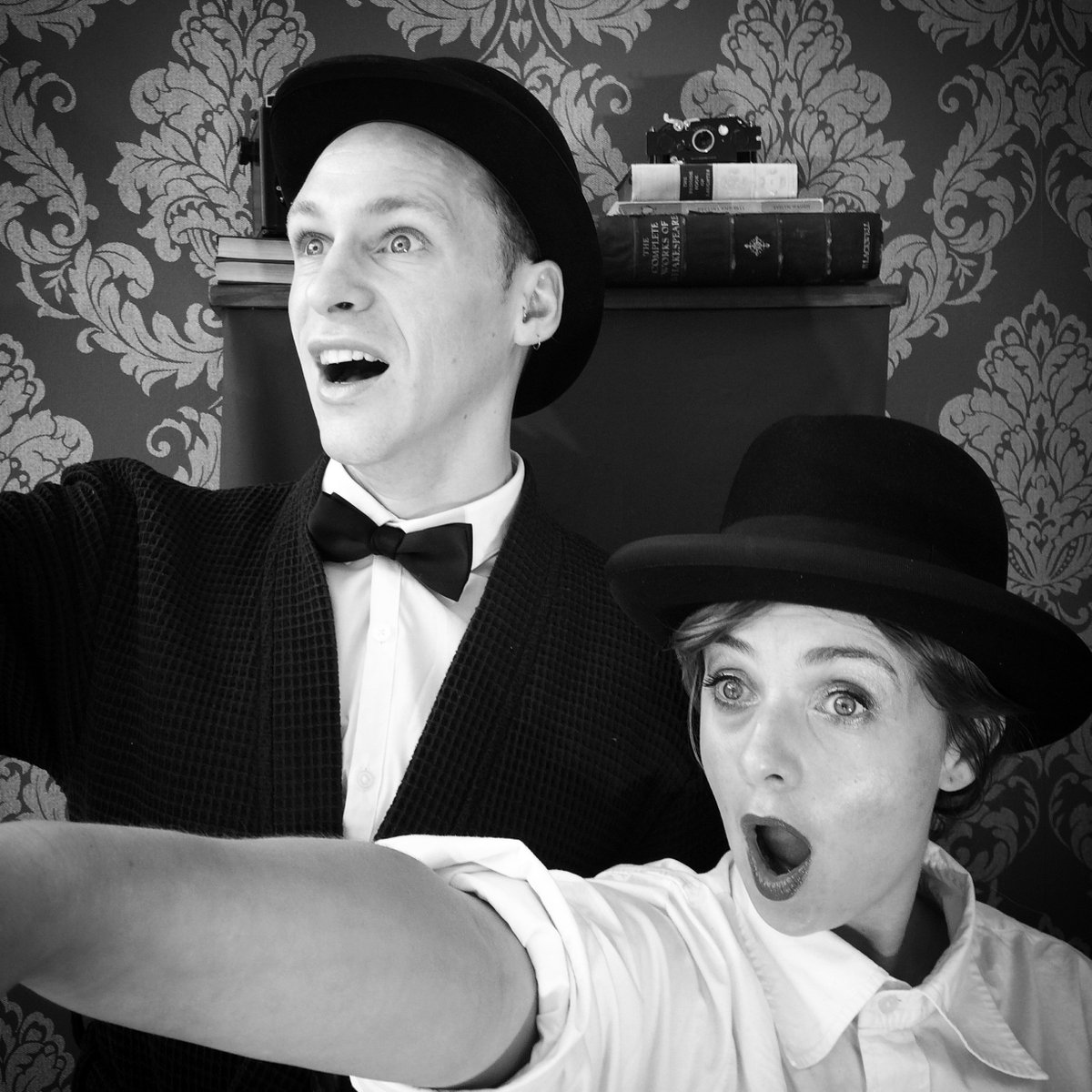 #SALESALERT. Since it's our last 3 performances of #Hound in #Manchester and #BlackFriday is coming why don't all you #Sherlock #Holmes and #comedy fans pop HOUND25 into the link below and see what we've got for you? tickettailor.com/all-tickets/29…