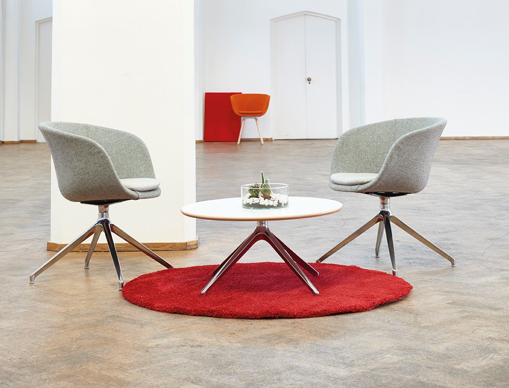 tangent_office's tweet photo. Lib makes you feel at ease, so why not take a break from the desk for a catch-up with colleagues?
#libchair #workplacewellness #sitincomfort #escapethedesk https://t.co/cj4pyVAnKH