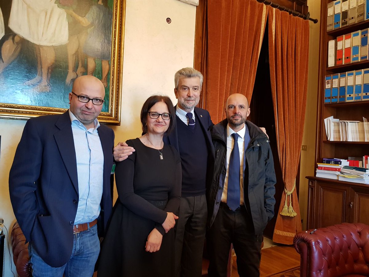 NicoGrieco's tweet photo. @Cesare_Damiano riceve tirocinanti giustizia con @FpCgilNazionale. Attendiamo risposte x soluzioni adeguate e stabili. #bastatirocinio #lavorovero https://t.co/zvQcVP9kLB
