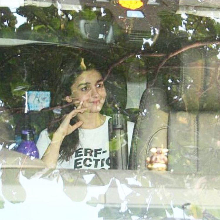 AliaaHolics_'s tweet photo. .@aliaa08 was clicked yesterday post a meeting with Zoya Akhtar 💕 https://t.co/58SKrI03E6