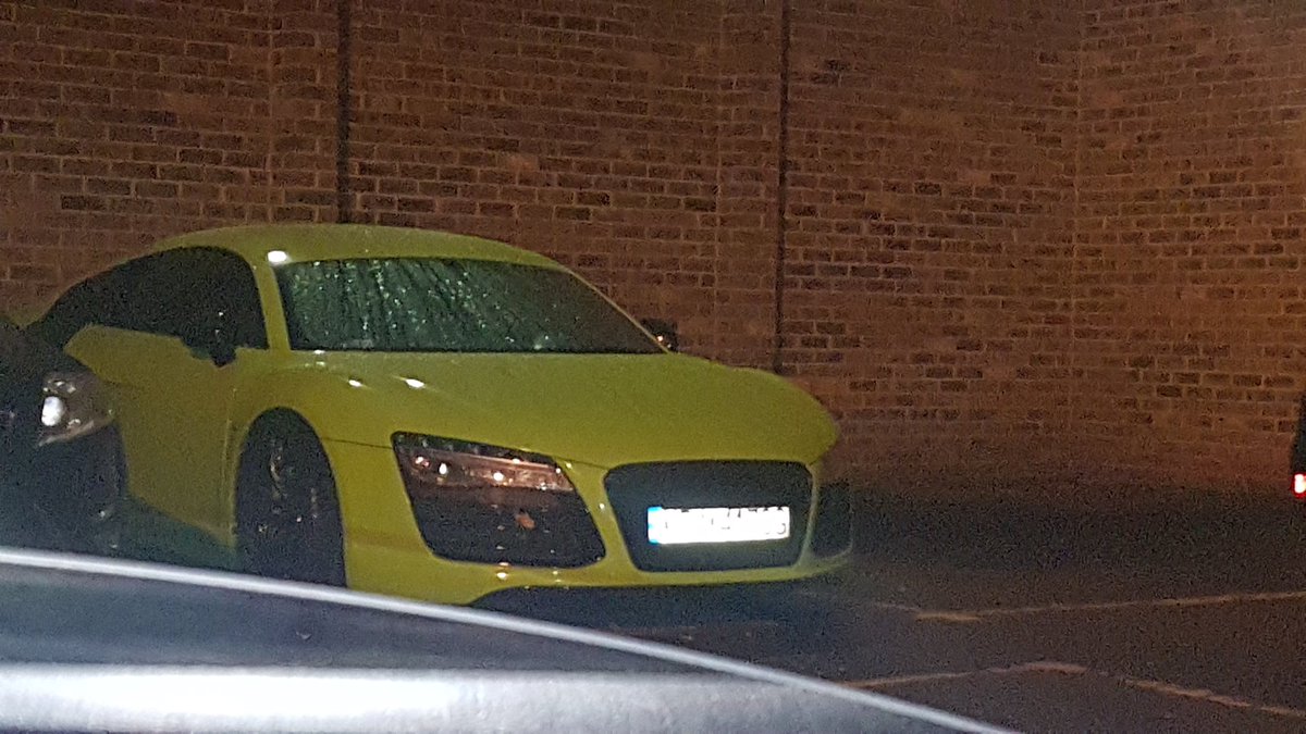 myohmagpie's tweet photo. @Gas_Kings @SupercarsofLDN 
@Audi @Ferrari https://t.co/wnNDz7iRJu