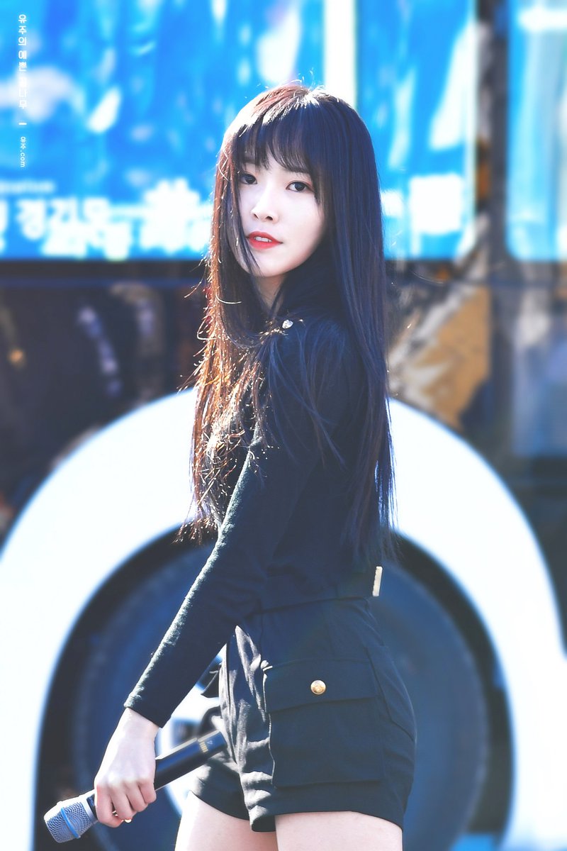 yujudreamtree's tweet photo. 171116 판교 자율주행모터쇼 유주
#여자친구 #유주 #gfriend @GFRDofficial

😍 https://t.co/2Zjl58iGiG