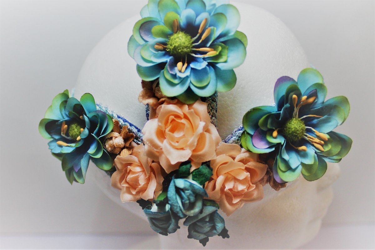 YolandaMGCYM's tweet photo. Pon un toque floral a tu look con este diseño exclusivo de CYM disponible en nuestra tienda online de Etsy
https://t.co/2i6JHksjyk
#tocados #boda #evento #wedding #bride #invitada #invitadaperfecta #weddingplanner #bridesday #fiesta #novias https://t.co/8UgsEFpMx8
