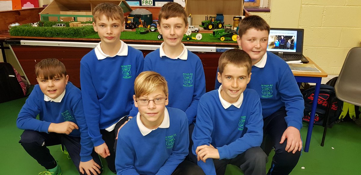 SciFest4STEM's tweet photo. The country is safe in the hands of these young farmers. @FermoyleNS SciFest@School @LanesboroCC  @scienceirel @RathclineGAA https://t.co/djhIjmcPrU