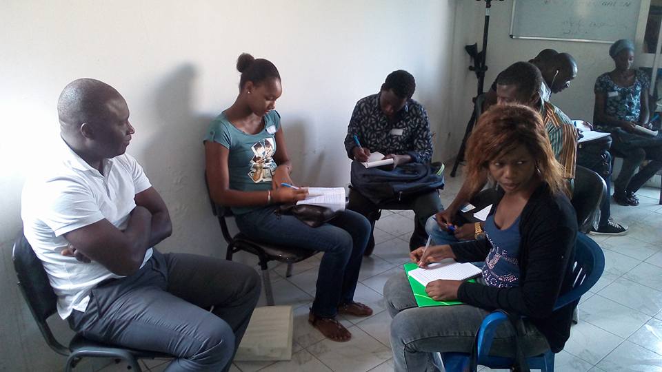 officielle1's tweet photo. CNJS🇸🇳. Académie de la Jeunesse 2017/Conseil National de la Jeunesse du Sénégal🇸🇳/FECSDA: Session de formation : Approche genre @ajs_senegal  @YAHR_AFRICA  @PanosAO  @ONUFemmes  @RESPFECO1  @WildafSenegal  @WomenforWomen https://t.co/W7pmvSLhdG