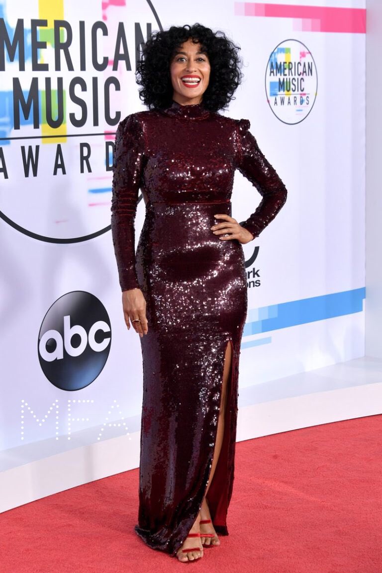 MishadyMedia's tweet photo. @traceeellisross was all smiles and shimmered in @stellamccartney sequin Gown at the 2017 American Music Awards. https://t.co/ifdyqV6uN7