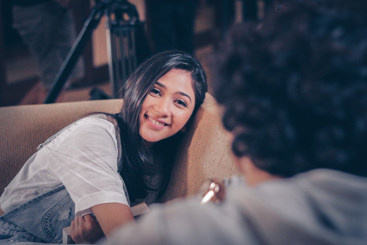 Single <a href="/bastiansteel/">Bastiansteel</a> #AkuRindu sudah bisa kalian lihat di bit.ly/2zifytx Guys! Lirik yang bikin baper, pas banget kan kayak yang lagi kamu rasain? Habis Lelah ngelupain doi, eh ujung-ujungnya malah Rindu