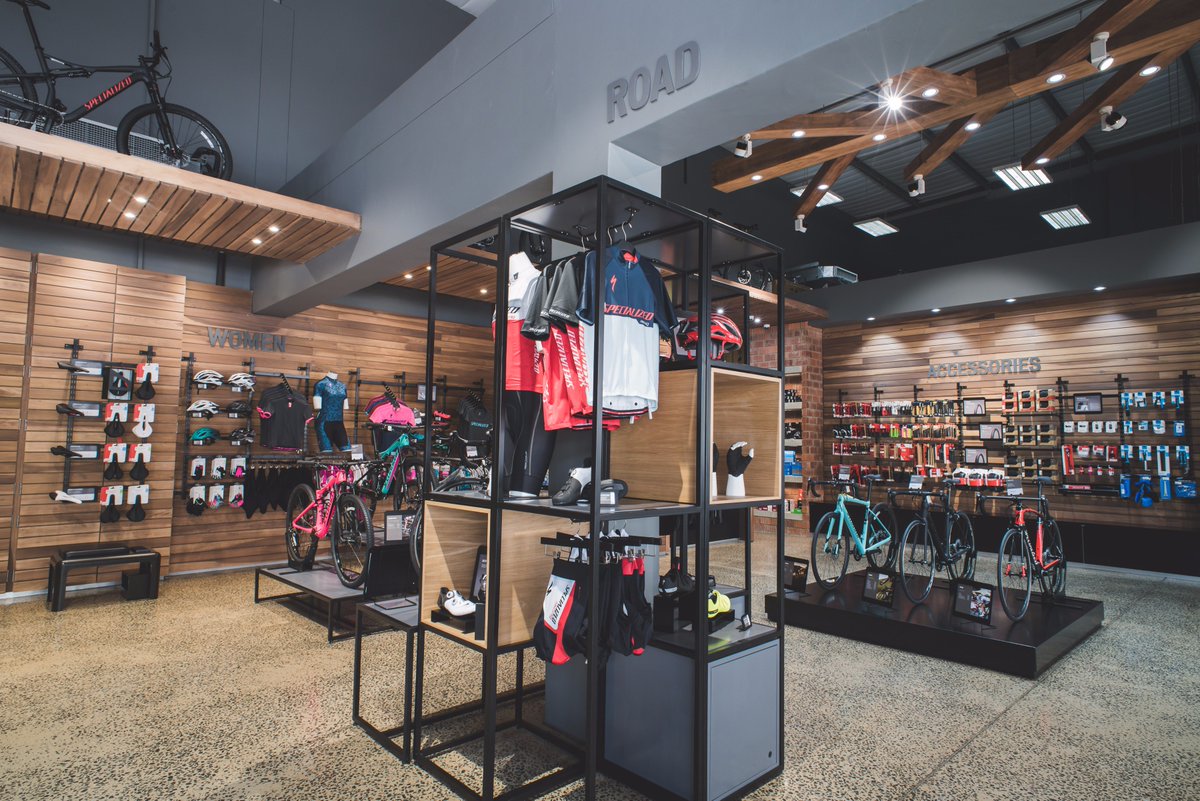 FullSussa's tweet photo. @SpecializedZA launch new concept store in Umhlanga:

https://t.co/pOWmCa7Dfn

@leighscyclecen @LeighDurham https://t.co/nnM0PBegJp