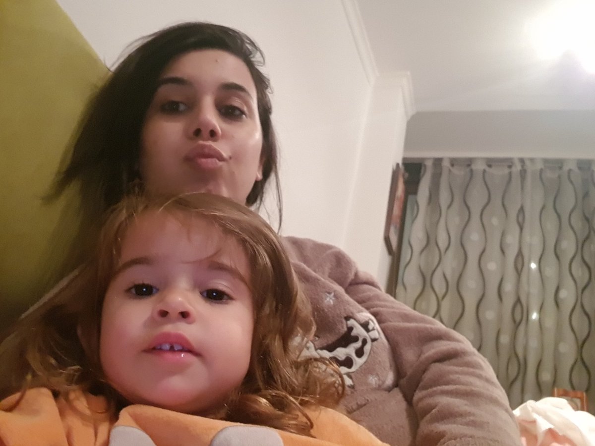 tlpichu's tweet photo. Que dos cosas más bonitas https://t.co/Fernod9BgO