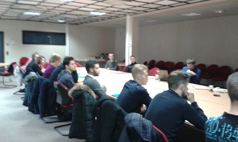 Job dating ce matin à Valenciennes : on recherche des cartographes ! 👍avec <a href="/VChoteau/">Vėronique Choteau</a> #GRDFNO #DevenirGazier #Metierd'Avenir #Emploi #GRDF