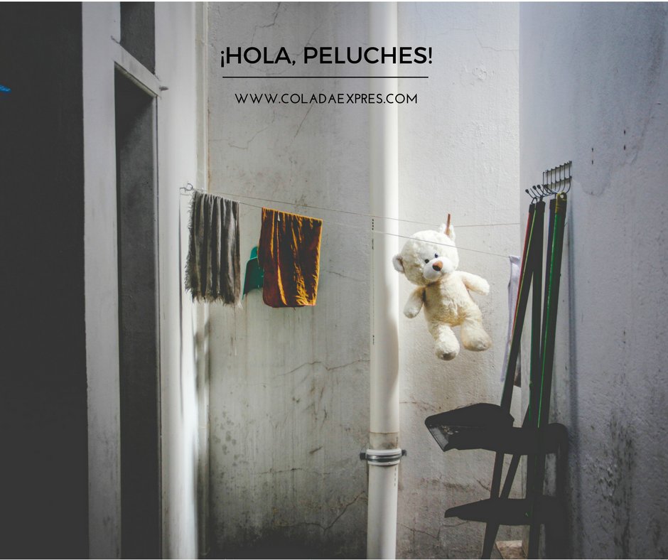 ColadaExpres's tweet image. Recomendación para la salud de tus peques 👶❤:
1) Lava con frecuencia sus juguetes de felpa y peluches 🐻, ya que pueden acumular ácaros de polvo doméstico 🕷 
2) Luego, sécalos bien al 🌞 o con la secadora 🌡 y eliminarás cualquier rastro de humedad propicia para los mohos 🤧