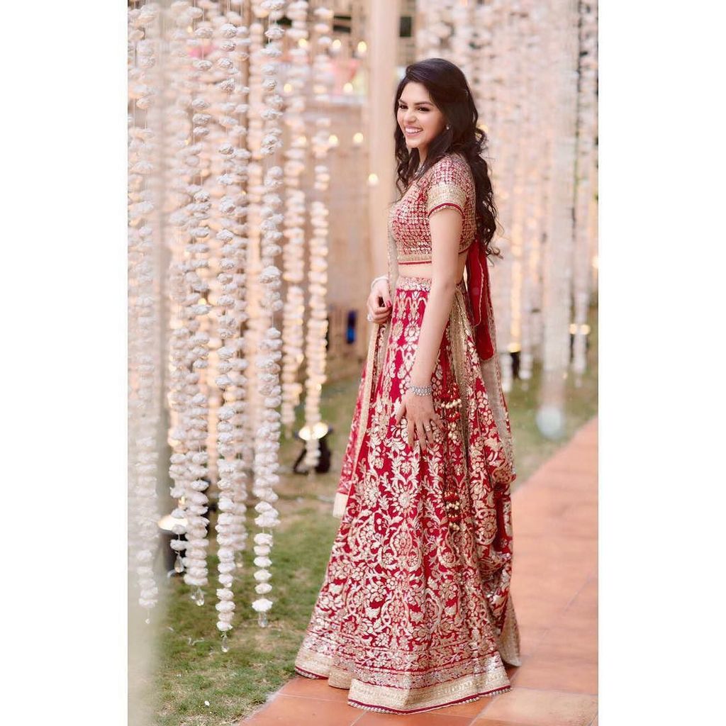 patineofficial's tweet photo. Patine’s unending love for Gota work.... this pretty client in our Zohra lehnga. .
.
. https://t.co/kaDbh39ET7 https://t.co/WMVHtrCZrg