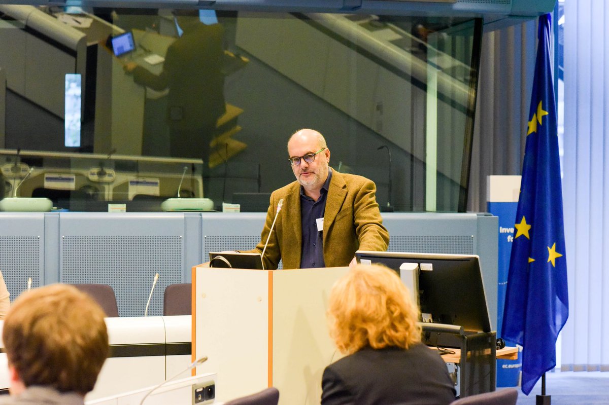 FedReserveRelay's tweet photo. ecfin "Refreshing lecture by BrankoMilan on “Global Inequality: A New Approach for the Age of Globalisation”. Thanks for your insights! #ARC17EU https://t.co/T6pbjhVahu"