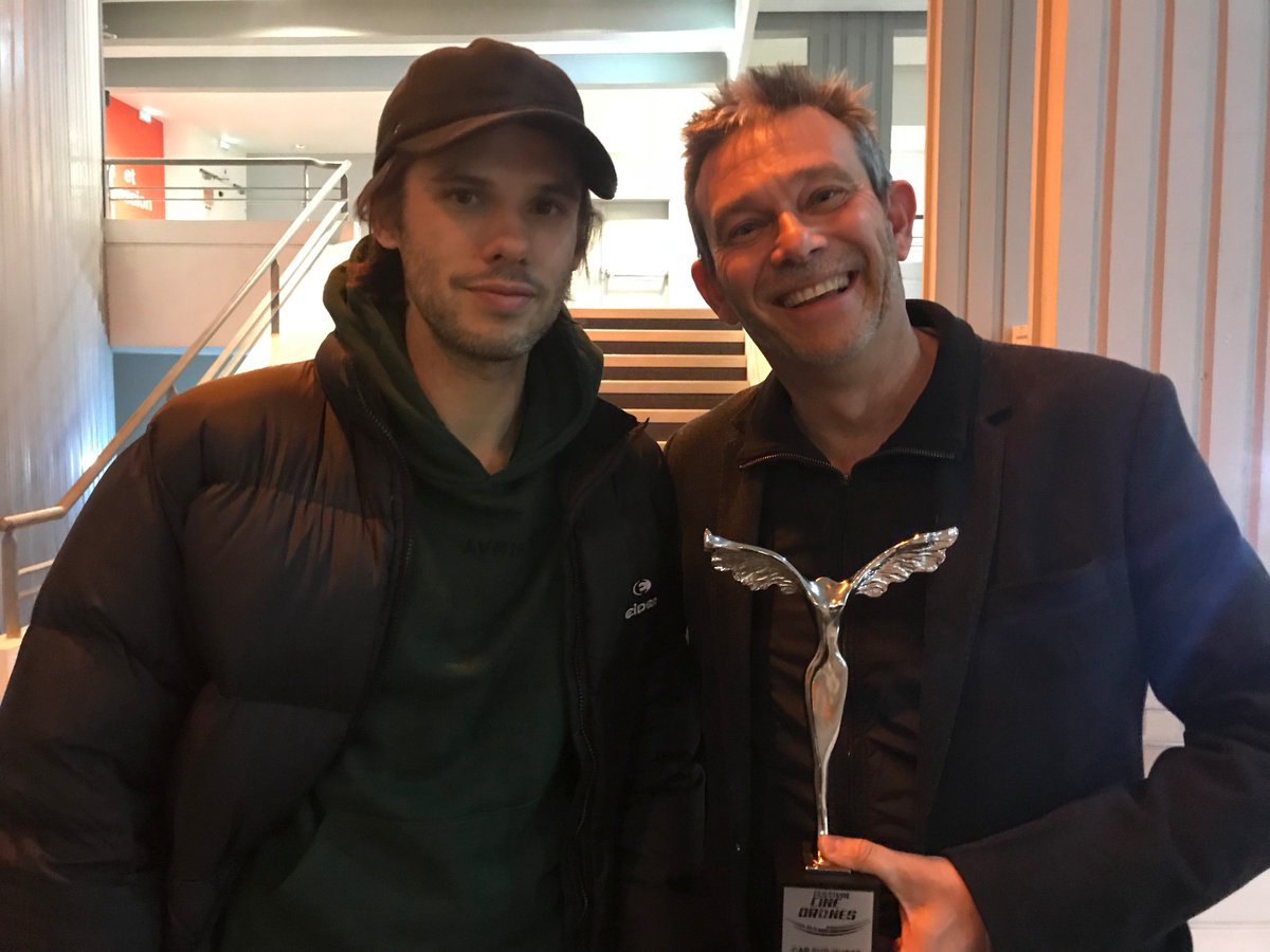 comf3aqui's tweet photo. 🏆L'émission #capsudouest gagne le prix spécial du jury @FestiCineDrones "l'une des meilleures émissions de découverte avec @les_drones en #Europe" 👏👏@F3Aquitaine @F3Limousin @F3PoitouChtes #NouvelleAquitaine @France3Presse @Orel_san https://t.co/0Nr6x6OB26