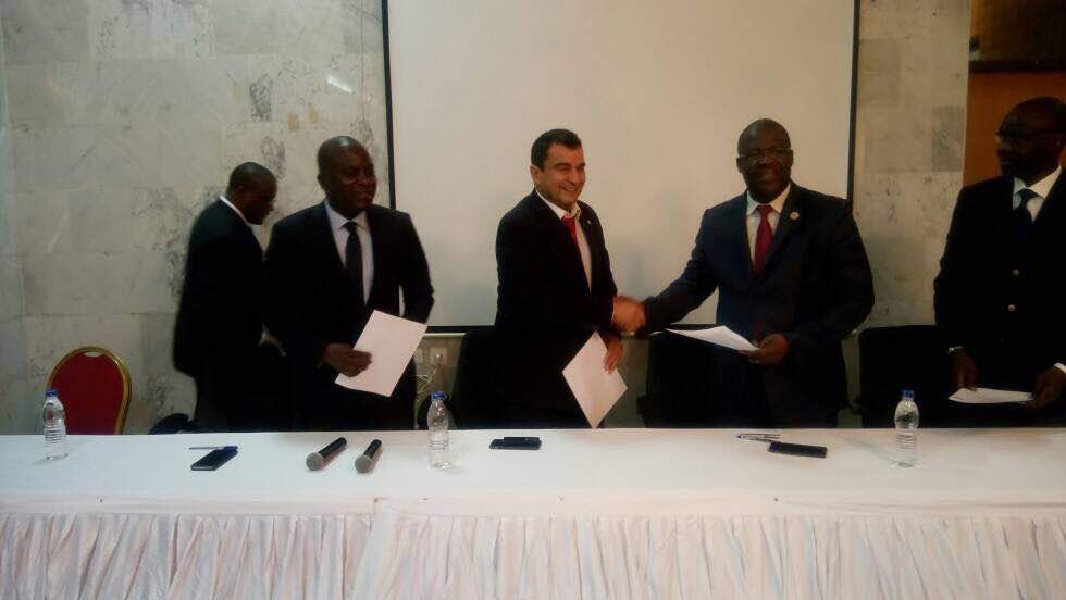 NSIATECH's tweet photo. Signature de convention ACPCI, Ripaqs et l'ESATIC, GOTIC et @NSIATECH sur le Master en Technologies de Soins de Santé. 
Date de Signature: Vendredi 17 Novembre 2017 à Bassam. https://t.co/Zxi2shCD55