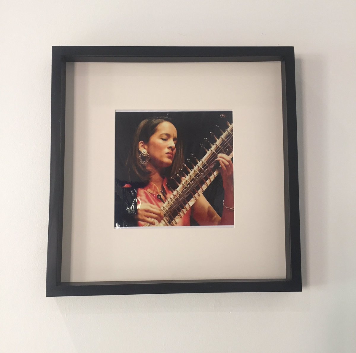 JESSArtDept's tweet photo. Lots of new artwork being displayed around school. Thank you, peasinapod, for all of our photo frames #Sustainability #JESSEnvironment @JESSDubai @JESSMusicDept @JESSHeadSec @JESS_Secondary @JESSScienceDept @JESSArtDept https://t.co/XRD7vOzxvz
