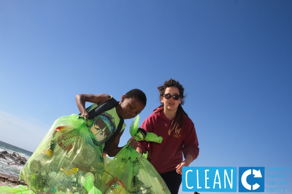 BloubergBC's tweet photo. On a mission to uplift communities & generate opportunities through #JobCreation join us 1st Sat of the month as we clean up beaches leaving only foot prints behind, please visit https://t.co/yvKJdFBrUf for more information. #ChangingLives #CapeTownBeachCleanUp #CleanUp2017 https://t.co/JHYkZlQ3BH