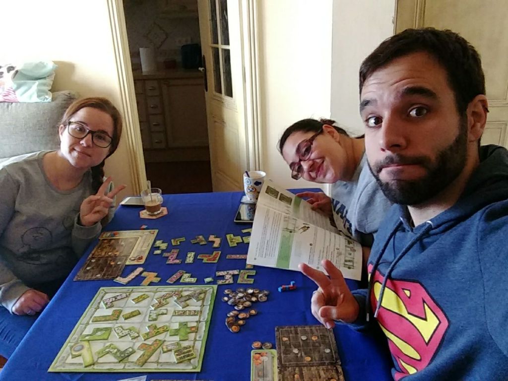Jugandoenpareja's tweet photo. Un finde de jugar sin parar, y había que contarlo https://t.co/0QJ8Pb7u41 https://t.co/QknAMTs8FG