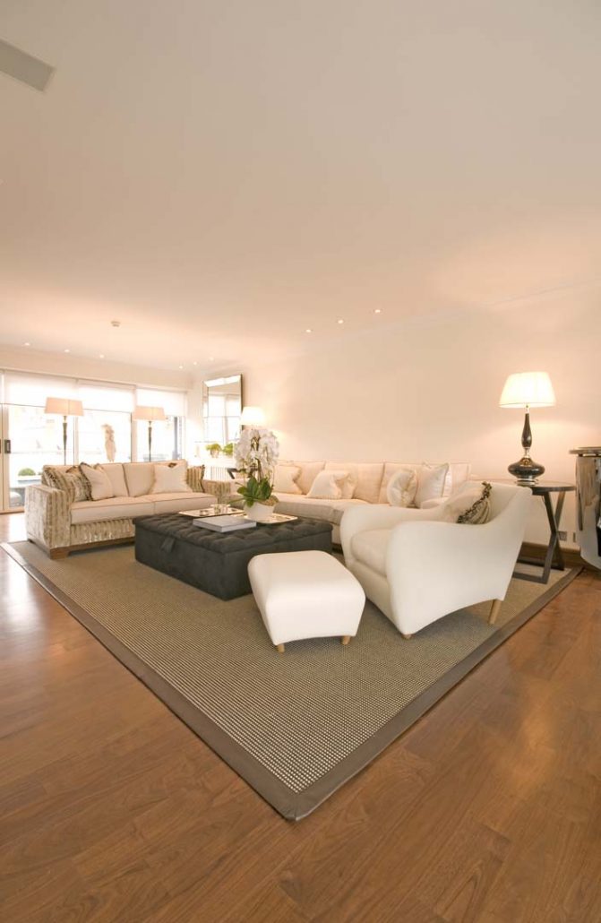 LaybelLtd's tweet photo. Would you like a stunning living room like this? Stop wishing, we can make it happen! #HomeDecor #HomeDesign #HomeRenovation #Renovation https://t.co/fdAEc5nWVO