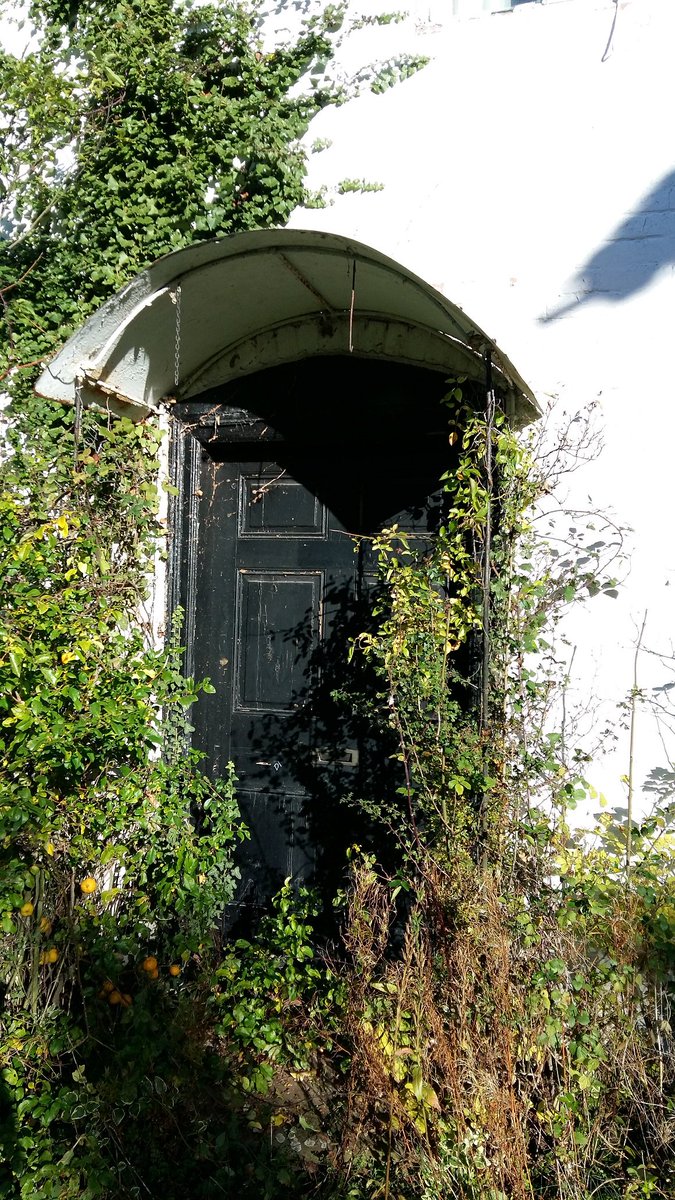 Architectnja's tweet photo. Worcestershire Porch... https://t.co/7Xy90w3m72