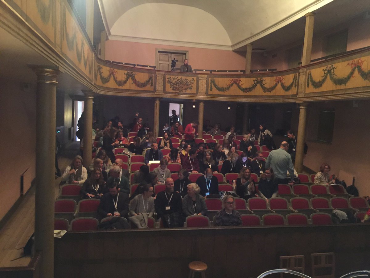 mmexdk's tweet photo. After a short break we are ready to continue #sharecare17 We are still livestreaming: https://t.co/PQaoK2LQUU https://t.co/ewhqTpl5mE
