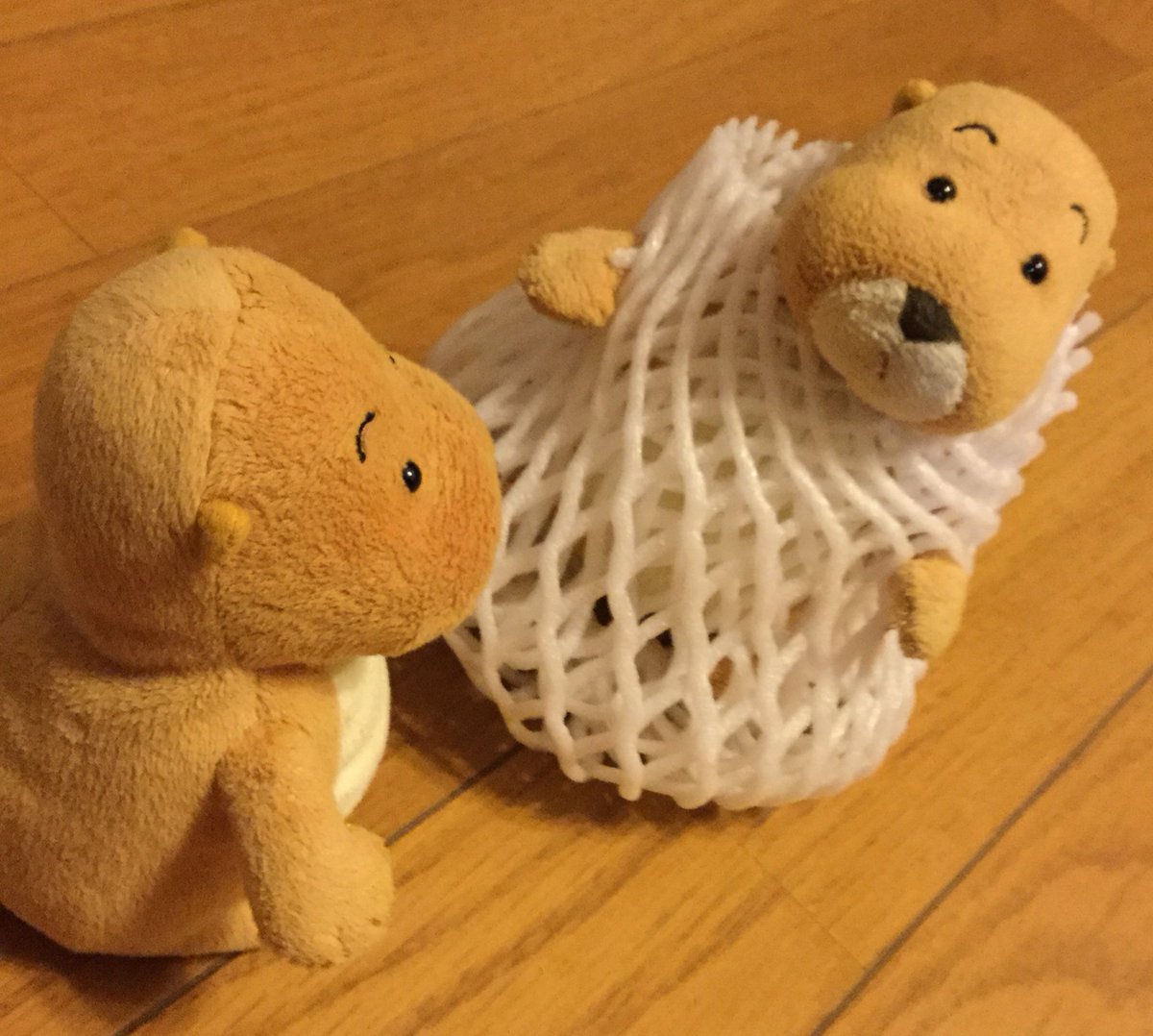 らくおじぎ בטוויטר かきとなしとらくちゃん バムとケロ らくちゃん おじぎちゃん 柿 梨