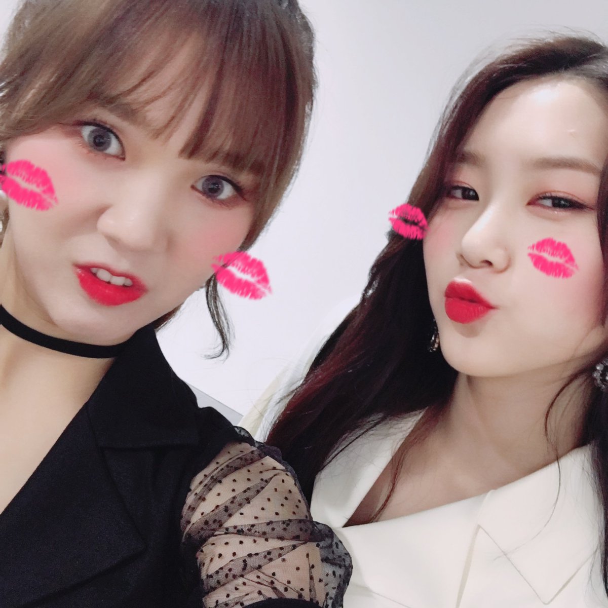 #오다주웠지호 #미미쨩 #ㅋㅋㅋ #메롱 #죵죵
미미언니 선물이에요ㅋㅋㅋ 유후우~