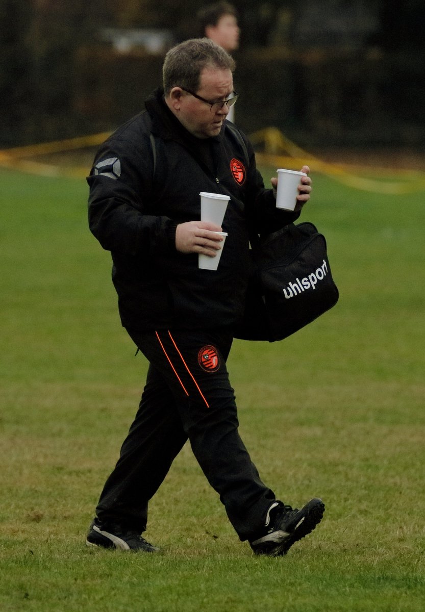 Football in Berkshire tweet media