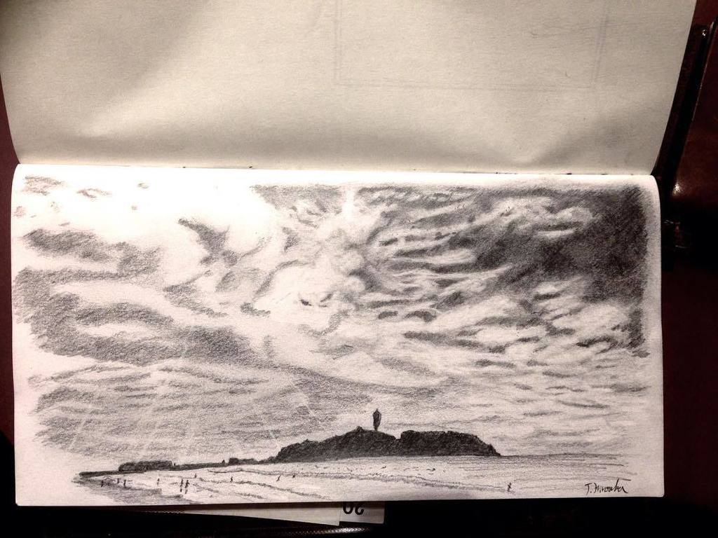 تويتر 絵かきのヒロ على تويتر 本日のお絵描き 楽しい 週末に朝散歩した時の鵠沼海岸から見た江ノ島の風景を鉛筆 で描いた 似顔絵でつかんだ鉛筆画のコツ 風景画でも威力を発揮するのね 風景画 江ノ島 鉛筆画 シャープペンシル トラベラーズノート