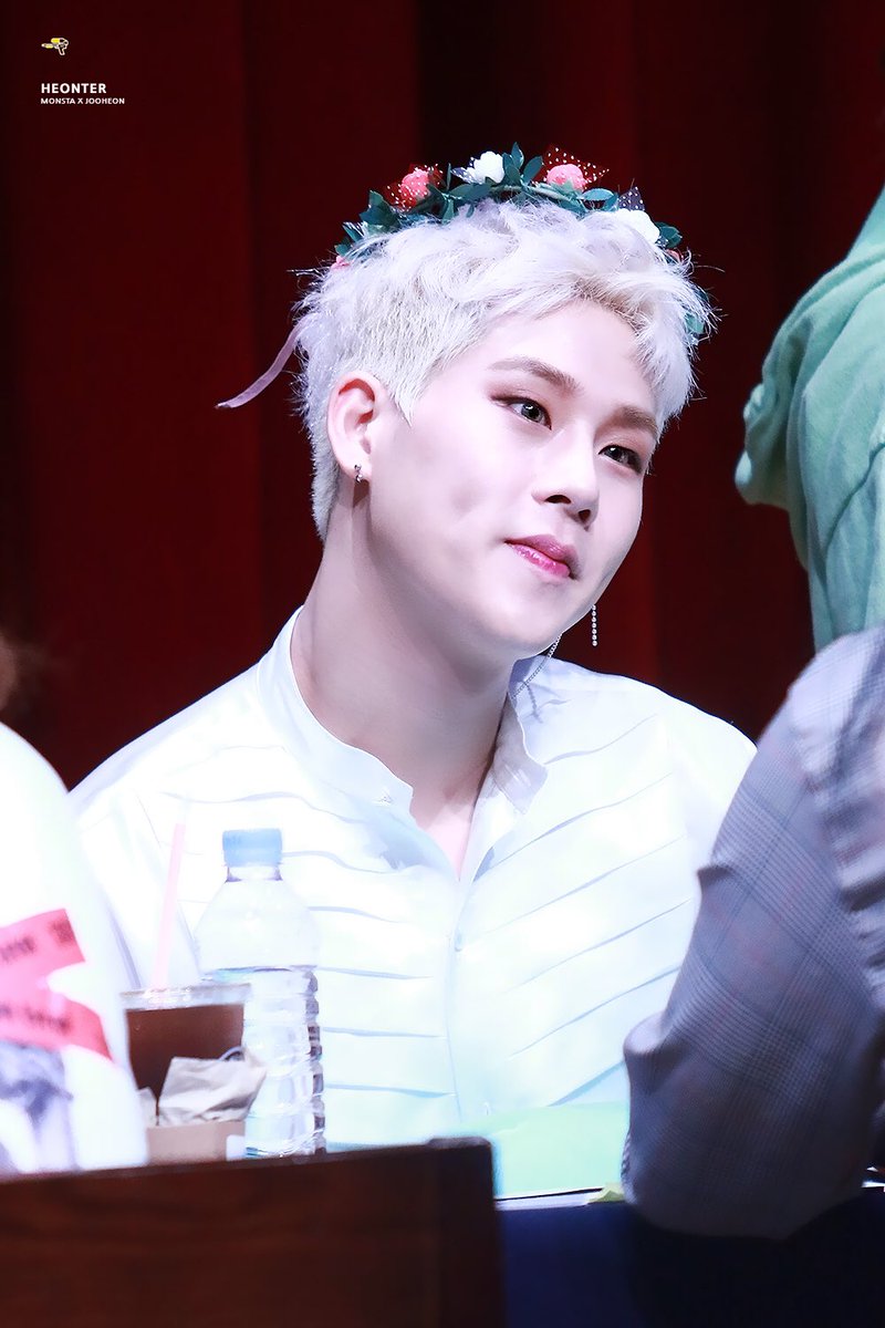171110 몬스타엑스 알라딘 예판 팬싸 주헌
#몬스타엑스 #주헌 #MONSTA_X #JOOHEON 
#드라마라마 #DRAMARAMA