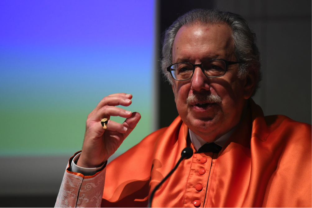 amecotest's tweet photo. Richard Boyatzis, Honoris Causa por la URL, en ESADE: “El liderazgo con compasión es más e... https://t.co/V4TLpjQ9CK https://t.co/sAFvl6JoqH