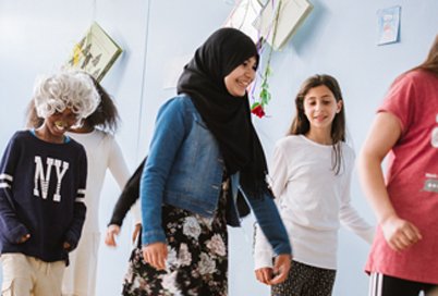 AlmaAward's tweet photo. Today we celebrate #WorldChildrensDay, a day for children, by children, all over the world to help save children’s lives, fight for their rights and help them fulfil their potential. We look back at this happy day in May when we visited Hjulsta Elemantary school. #ALMA2017 https://t.co/B73NeColMc