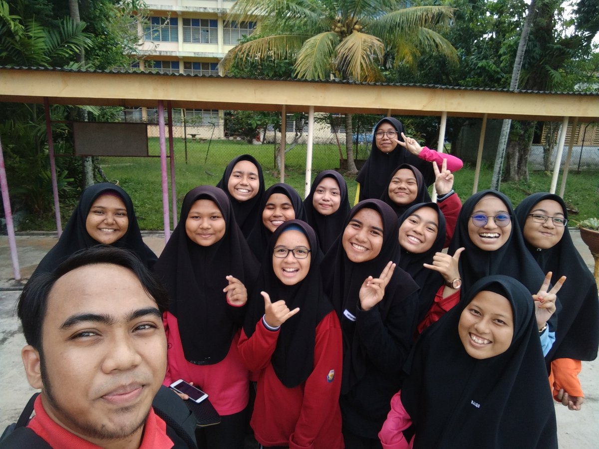 Rahimihunter2's tweet photo. TERIMA KASIH ANDA SEMUA HEBAT.
#SMSTSP https://t.co/ZSgjYugsHW