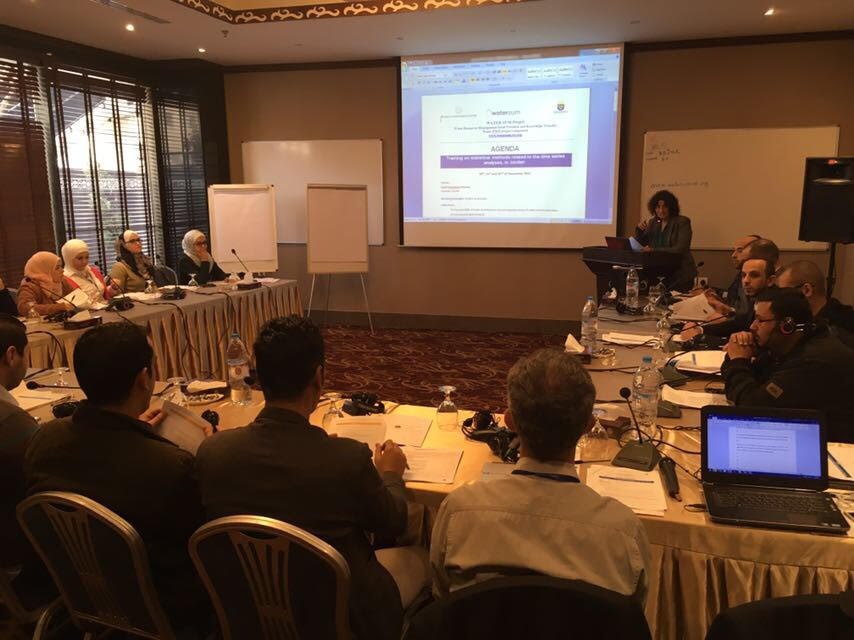 WATERSUMproject's tweet image. Training on the #statistical methods related to #timeseries analysis commenced with a full attendance in Amman #Jordan #WATERSUMproject #RECstream