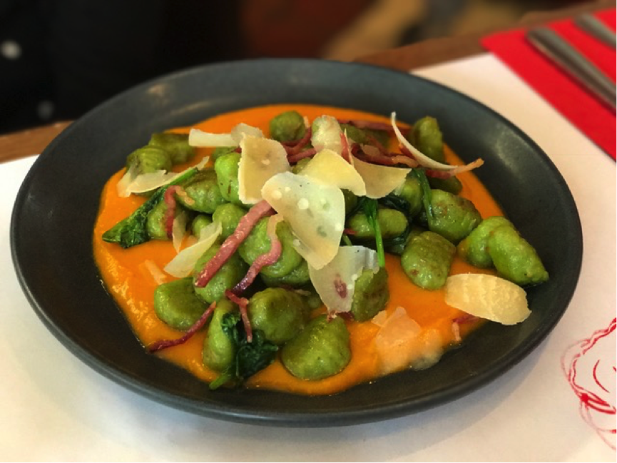 mcrconfidential's tweet photo. Enjoy a big bowl of fresh pasta or grab a bag of homemade pasta or vegan Parmesan to cook up a storm at home. @pastafactoryuk are here to meet all of your pasta needs #PastaFact
https://t.co/5ufc86iD7l https://t.co/aHmgjPzuzn