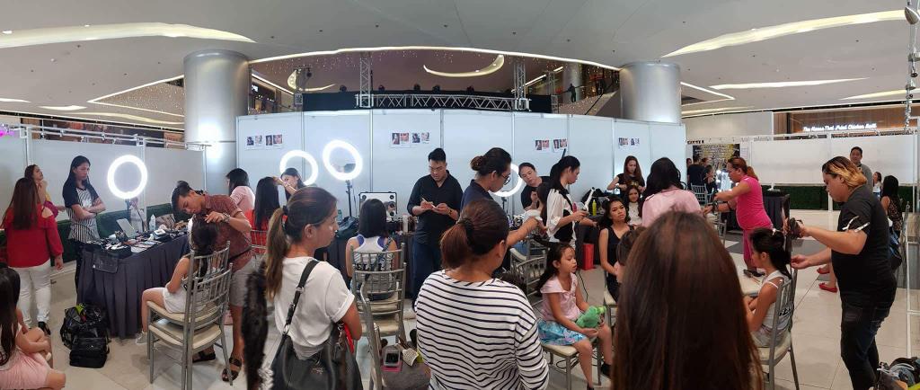 ror9lalala's tweet photo. Ghad, MY DREAMS RIGHT INFRONT OF ME!
MY FAVE CEBU MAKEUP ARTISTS IN FRONT OF ME! GOOD LORDπππππ
#SHOOKIT
#MAKEUPCEBU https://t.co/RNYni4FiiR
