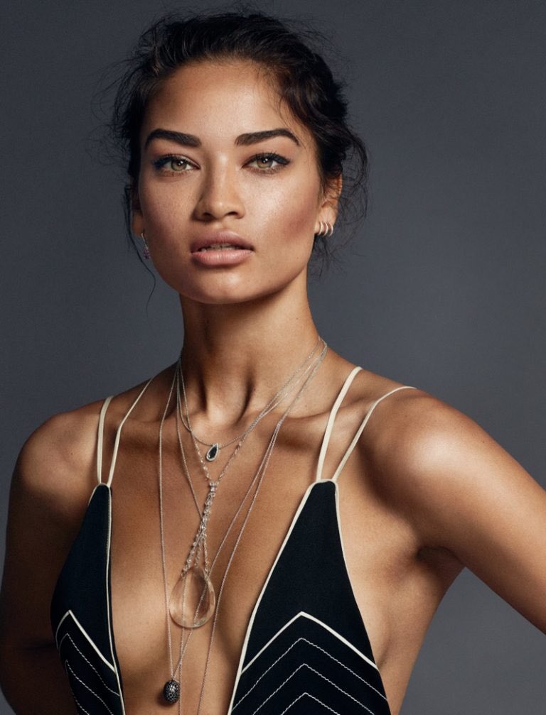 MishadyMedia's tweet photo. Snapshot: #ShaninaShaik by Xavi Gordo for ELLE Spain November 2017. https://t.co/QwOuMeORlu
