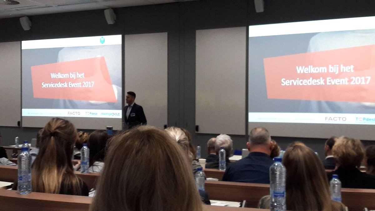 SDAwardNL's tweet photo. We zijn begonnen! #SDevent17 #SDaward17 https://t.co/PrsdsB23JF